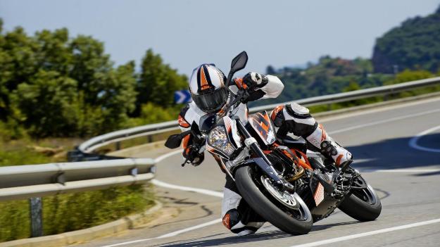News motor bike 2013 with the EICMA: KTM Duke 390, of the fun for the A2 licenses!
