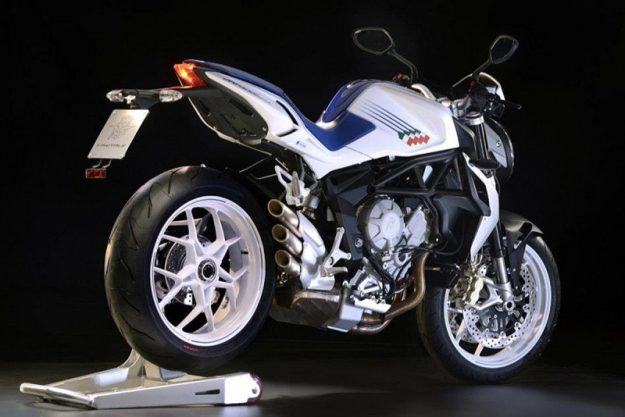 News motor bike 2013: MV Agusta Brutale 800, the other Italian surprise