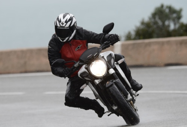 Test MV Agusta Brutale 800 2013: A strong character!