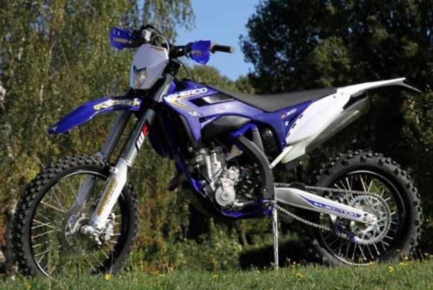Test Sherco SE 300i Racing: The good French compromise!
