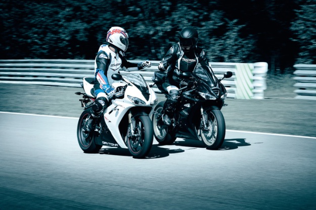 Test Triumph Daytona 675R: The supersport of new the R