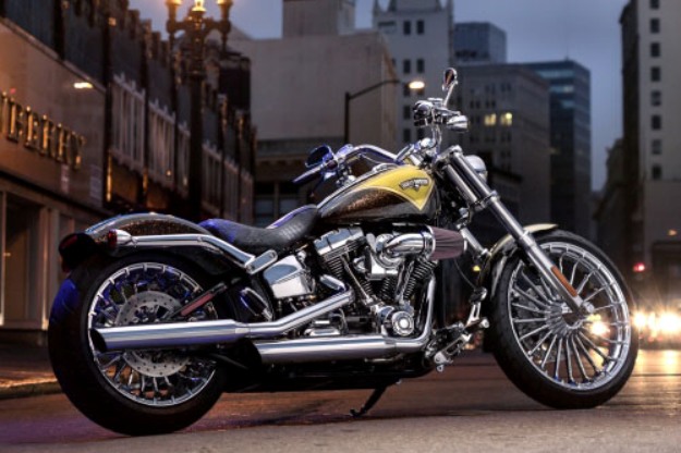 News motorcycle 2013: Harley-Davidson Softail CVO Breakout