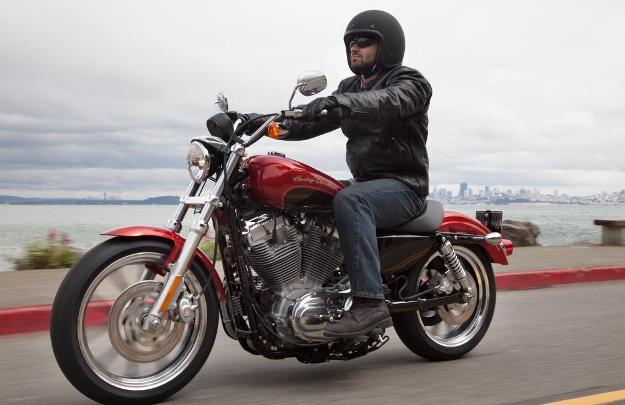 News motorcycle 2013: Harley-Davidson Sportster 1200 Custom Limited