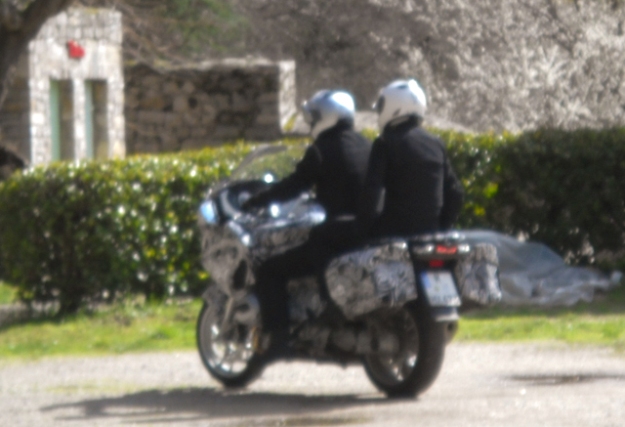 Innovation motorcycle: BMW R1200RT “liquid” seen in the south of France