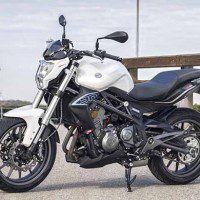 Benelli BN 302 Naked Bike