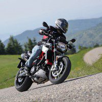 Shiver 900 MY2017 Aprilia Naked Bike