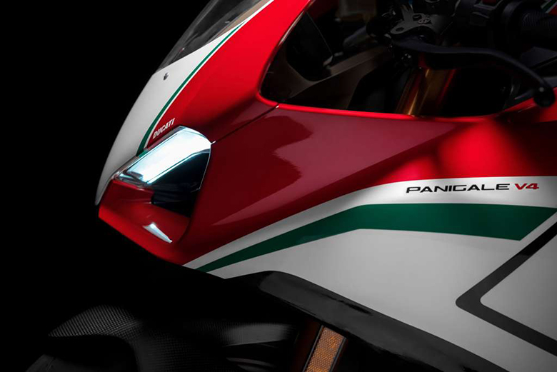 Ducati 2018 Panigale V4 Speciale Sports Bike