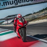 Ducati 2018 Panigale V4S Sports Bike
