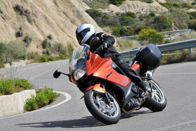 News motor bike 2013: BMW F800GT, the sport tourism light weight