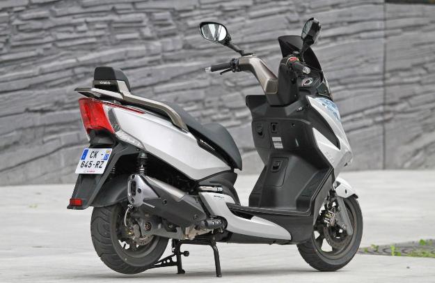 Test Kymco G-Dink 300i 2012 