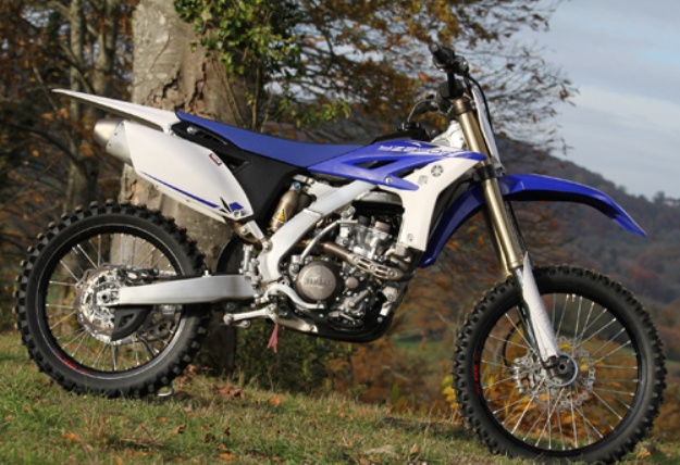 Comparative motor bikes Honda CRF 250 R, Kawasaki KX 250 F, KTM 250 SX-F, Suzuki 250 RM-Z, Yamaha YZ 250 F: The match 2013!