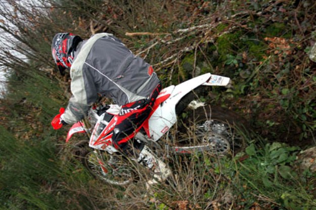 Test HM CRF 300 R: Character moreover!