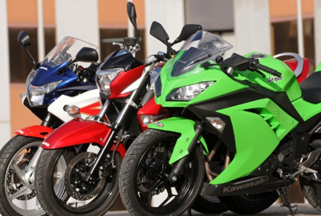 Comparative motorcycles Honda CBR250R vs Kawasaki Ninja 300 vs Suzuki Inazuma 250: Three true motorcycles for the A2 licenses