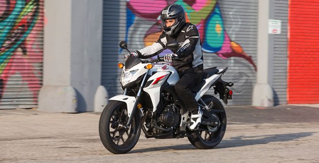 Comparative motorcycles Honda CB500F vs Honda NC700S vs Kawasaki Z800e vs Suzuki SFV 650 Gladius vs Yamaha XJ6 N: Which is the best A2 motorcycle?