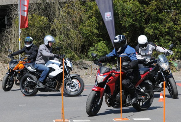 Comparative motorcycles Honda CB500F vs Honda NC700S vs Kawasaki Z800e vs Suzuki SFV 650 Gladius vs Yamaha XJ6 N: Which is the best A2 motorcycle?