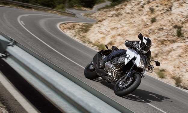 Comparative motorcycles Honda CB500F vs Honda NC700S vs Kawasaki Z800e vs Suzuki SFV 650 Gladius vs Yamaha XJ6 N: Which is the best A2 motorcycle?