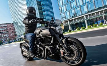2018 Ducati Diavel Carbon Naked Bike