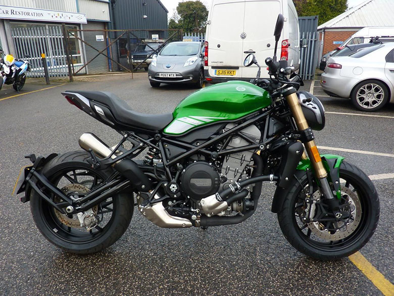 2020 Benelli 752 S Naked Bike