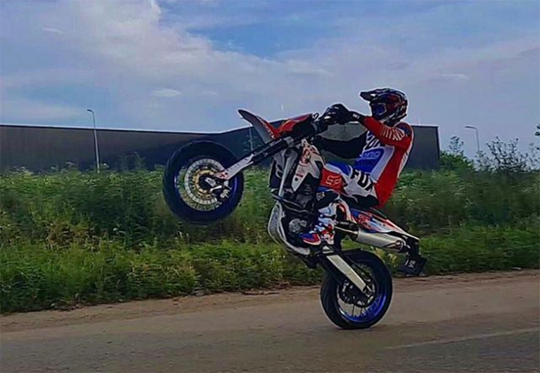 Top Ten Best Motorcycle for Long Wheelie Top Rated