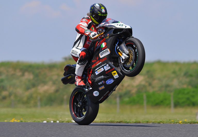 Top Ten Cheap Motorcycles for Wheelie Top Rated