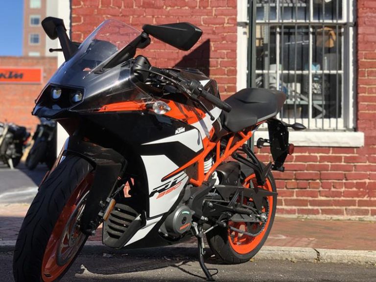 РљРўРњ RC 390