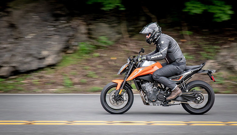 KTM 2019 790 Duke Powerful Naked Motorcycle