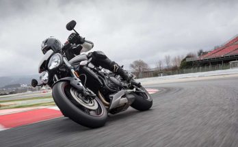 Street Triple RS 2019 Triumph Naked Motorcycle