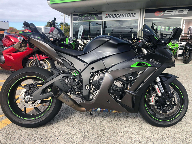 2018 Kawasaki Ninja ZX-10R SE Powerful Heavy Bike Side - Bikes Catalog