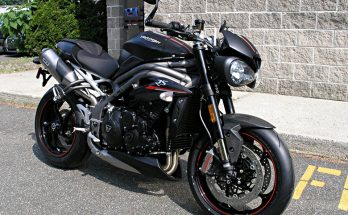 2019 Triumph Speed Triple RS Roadster