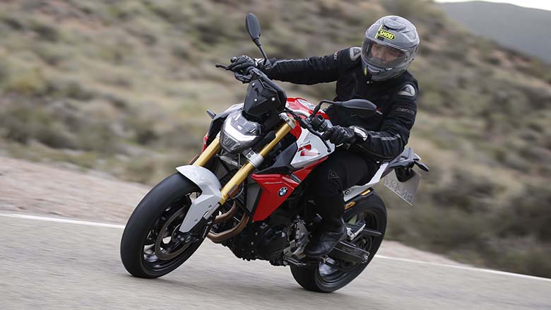 BMW 2020 F 900 R Powerful Roadster