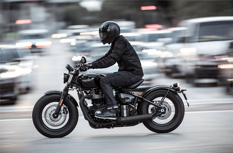 Triumph 2019 Bonneville Bobber Black Classics Bike