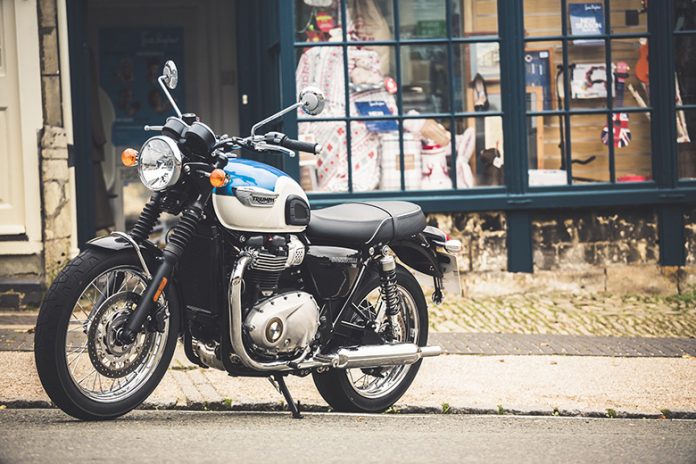 Triumph 2019 Bonneville T100 Classic Motorcycle - Review Price