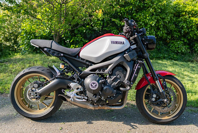2020 Yamaha XSR900 vs 2020 Kawasaki Z900RS Café vs 2019 Honda CB1000R