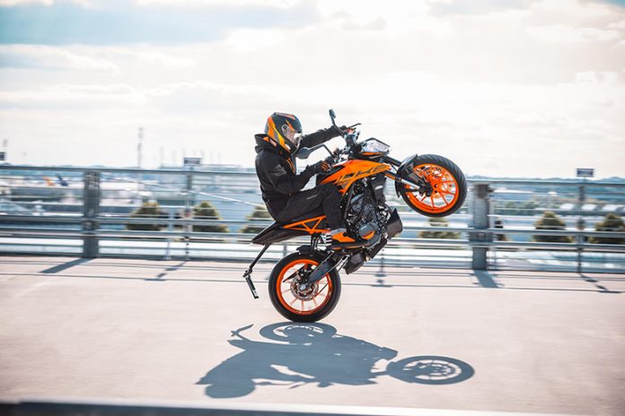 2021 KTM 200 Duke Sports Motorcycle