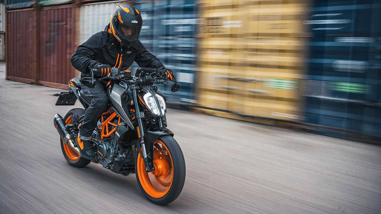 KTM 2021 390 Duke Sports Bike