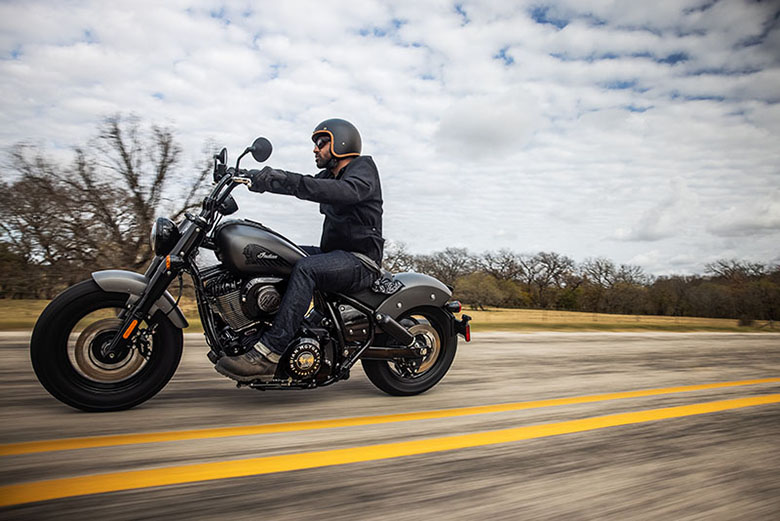 Indian 2022 Chief Bobber Dark Horse Cruisers