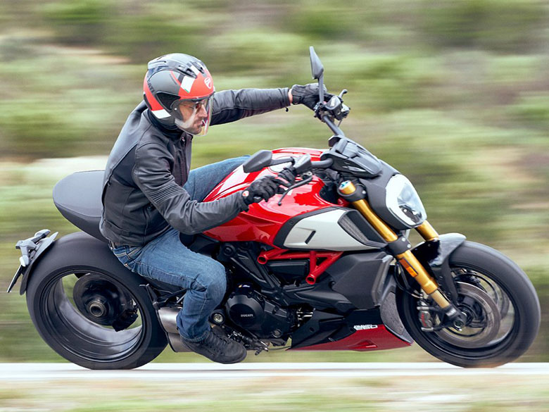 2021 Ducati Diavel 1260 S Naked Sports Motorcycle