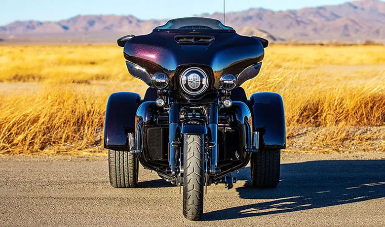 CVO Tri Glide 2022 Harley-Davidson Touring Bike