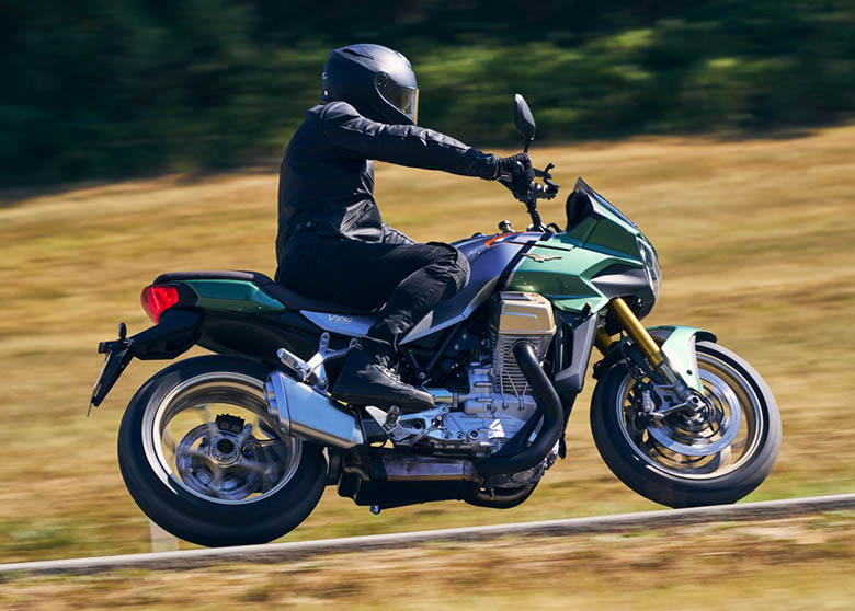 Moto Guzzi 2022 V100 Mandello Street Bike