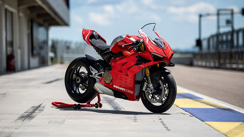 Top Ten Reasons to Ride Ducati Panigale V4