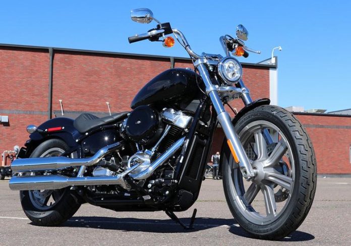 Harley-Davidson 2022 Softail Standard Cruisers