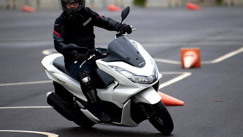 2022 Honda PCX ABS Scooter