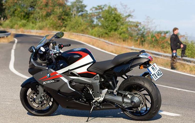 Top Ten Fastest Bikes in the World in 2022