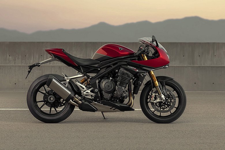 2022 Triumph Speed Triple 1200 RR Roadster