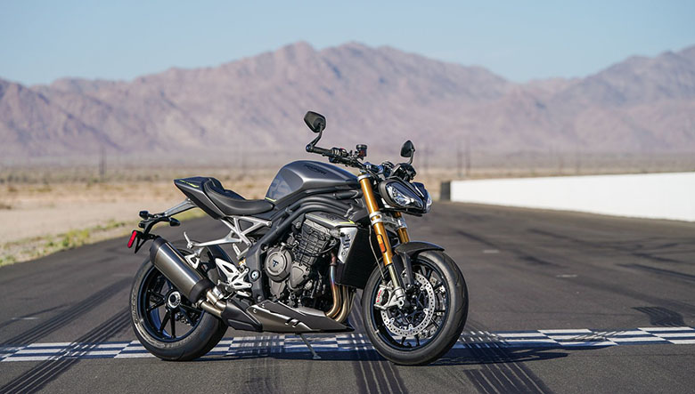 2022 Triumph Street Triple RS Roadster