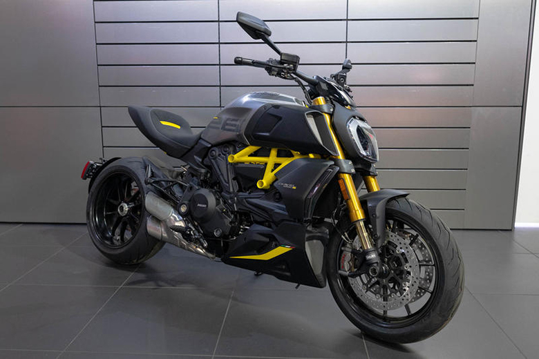 2023 Ducati Diavel 1260 Naked Motorcycle