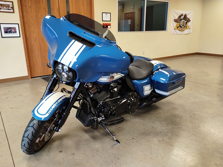 Harley-Davidson Fast Johnnie Street Glide ST 2023 Cruisers