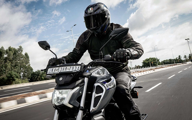2023 Yamaha FZ-S vs 2023 Bajaj Pulsar P150