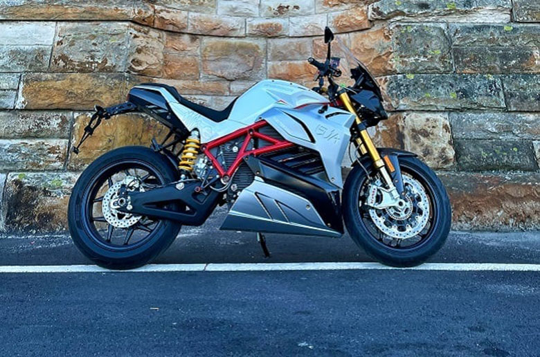 Zero vs Livewire vs Energica