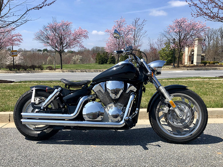 2023 Honda VTX 1300C vs 2023 Kawasaki Vulcan 1500